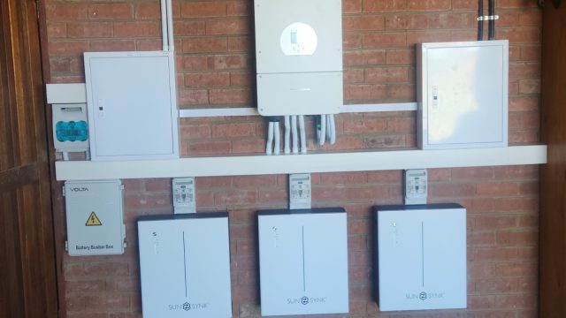 WhatsApp Image 2025-11-19 at 22.00.06 (2)